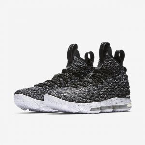LeBron 15: Pair