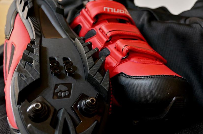 cycling shoes with spikes