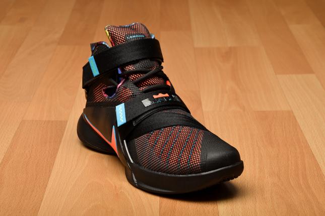 LeBron Soldier 9: Main View