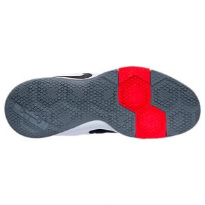 Zoom Witness: Outsole