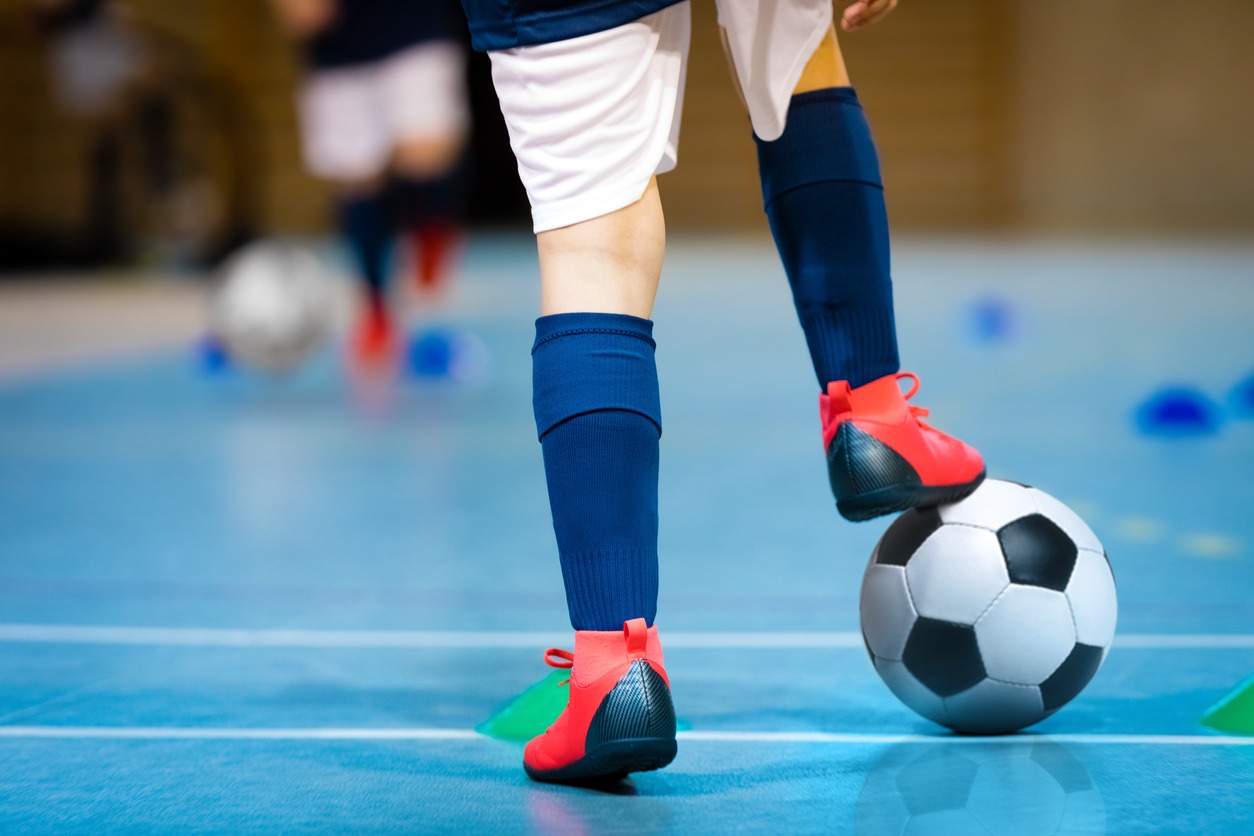 soccer shoes for indoor courts