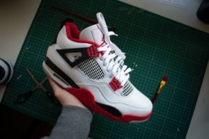 Air Jordan 4 basketball shoes